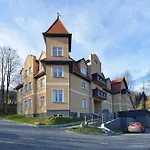 Apartament Glamour , Przestronny, Komfortowy, Blisko Szlakow